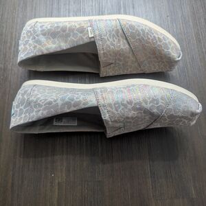 Toms Multicolor Patterned Slip-Ons